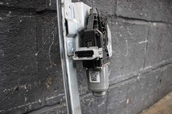 MECHANISM LEVE VITRE DROIT CITROEN C1 5-PORTE 2005-2014 - Vue 3